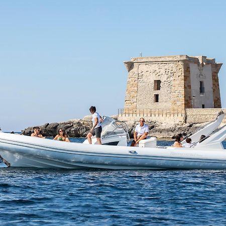 Dimora Donna Vitalia Apartments Trapani Bagian luar foto