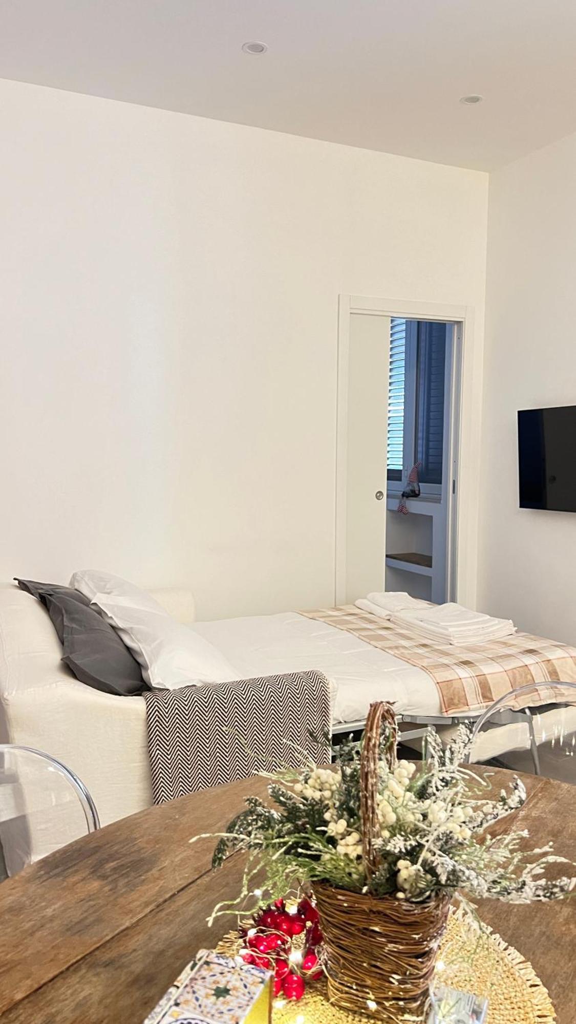 Dimora Donna Vitalia Apartments Trapani Bagian luar foto