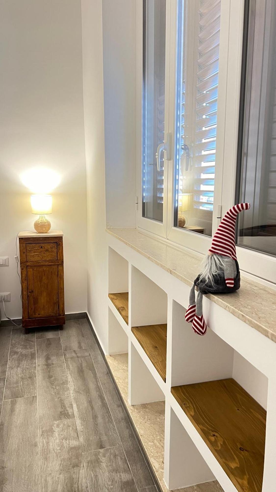Dimora Donna Vitalia Apartments Trapani Bagian luar foto